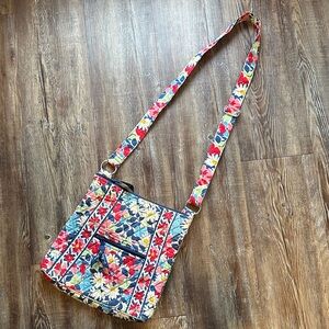 Vera Bradley medium sized crossbody bag floral blue red pink white